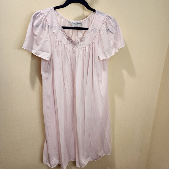 Miss Elaine Classics Pink Old Fashion Sleepwear Nylon Night gown size M - Picture 8 of 9
